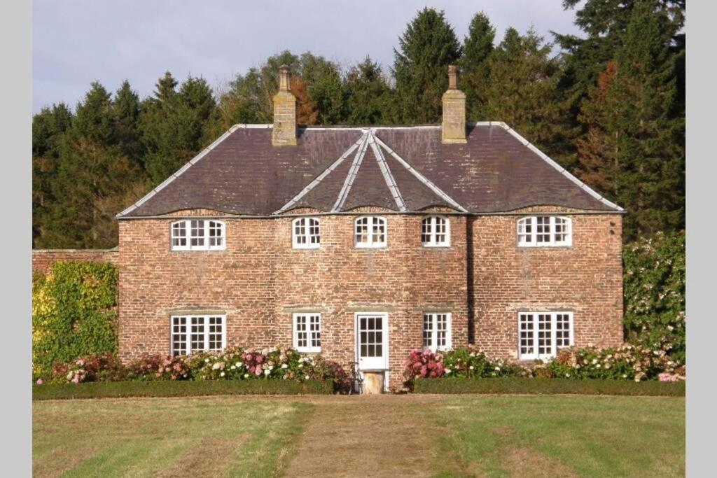 Garden Cottage, Fochabers Eksteriør billede